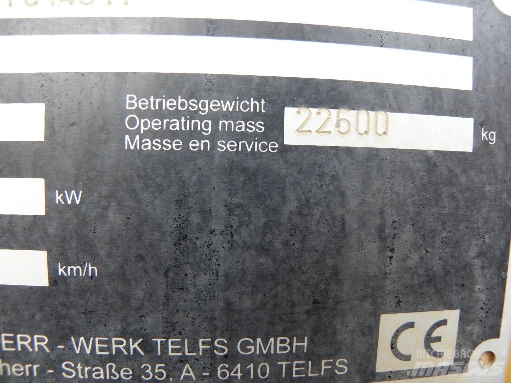 Liebherr PR 736 L GP 크롤러 도저
