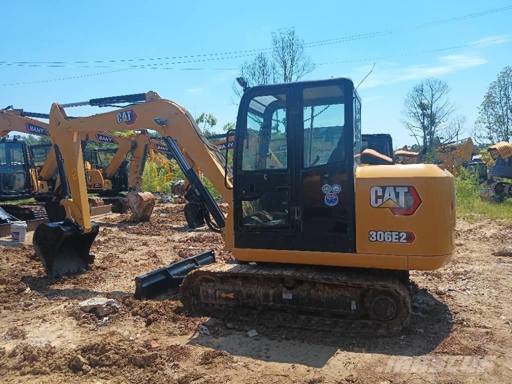 CAT 306 대형 굴삭기 29톤 이상