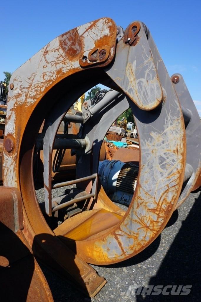 Volvo L 180 집게