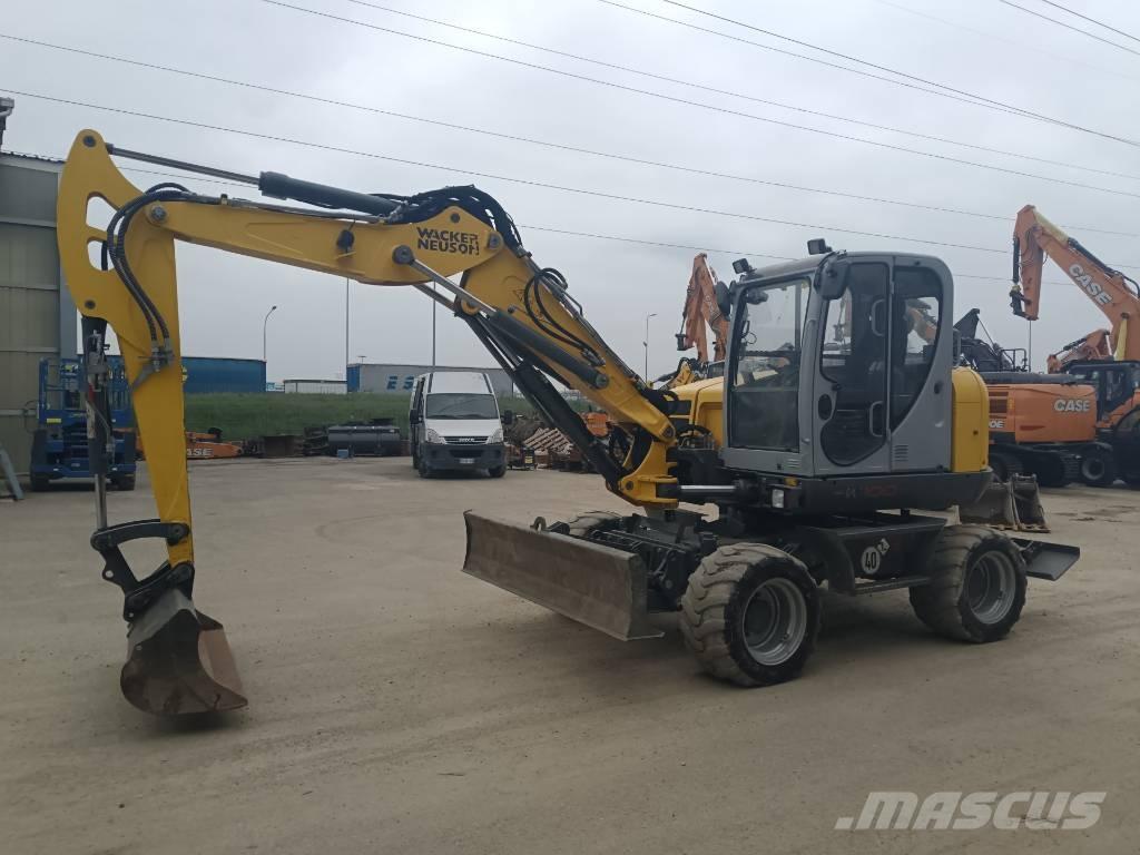 Wacker Neuson EW 100  휠 굴삭기