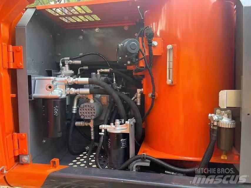 Hitachi ZX120 대형 굴삭기 29톤 이상