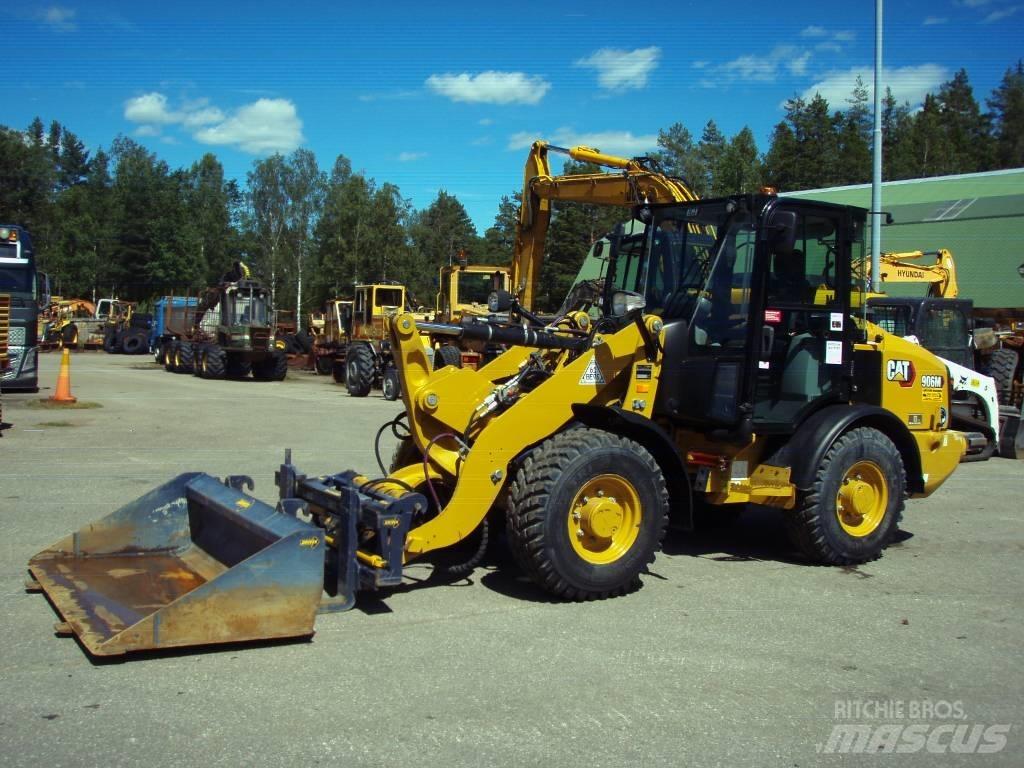 CAT 906 M  휠로우더