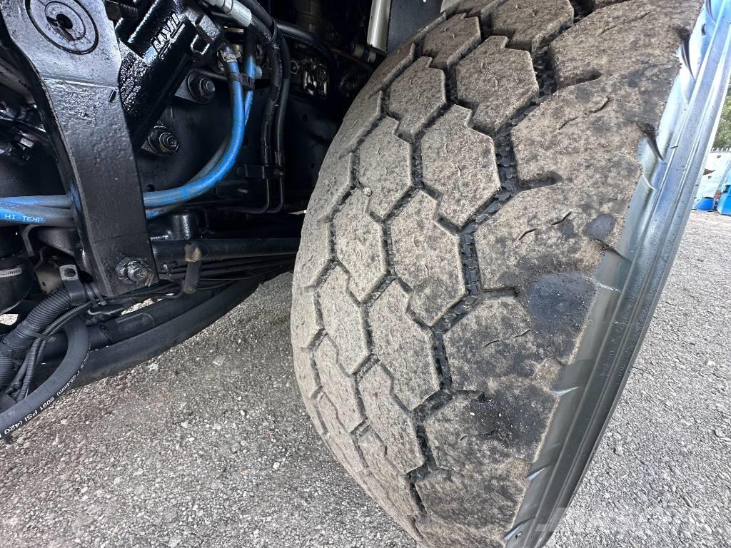 Freightliner M2 콤비/진공 트럭