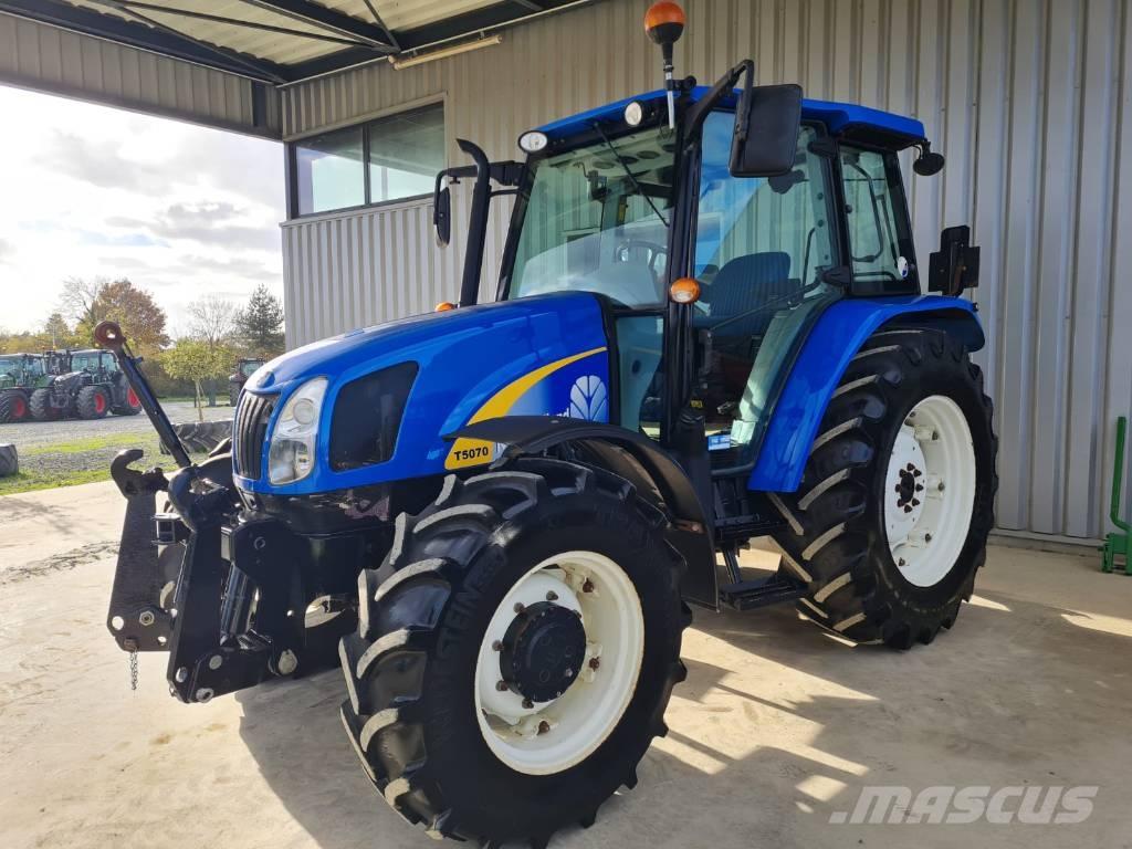 New Holland T 5070 트랙터