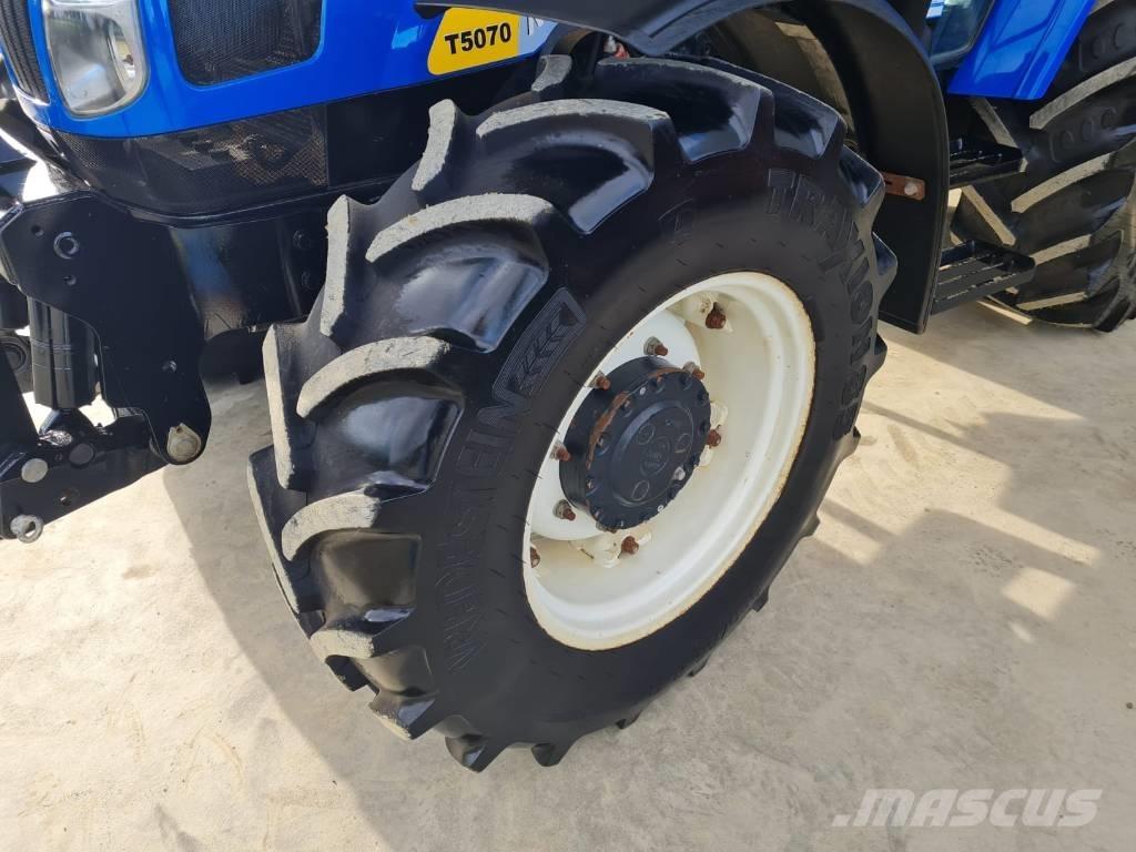 New Holland T 5070 트랙터