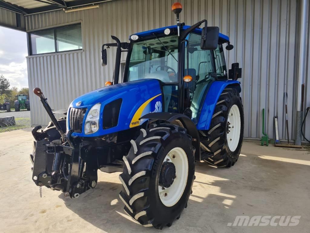 New Holland T 5070 트랙터