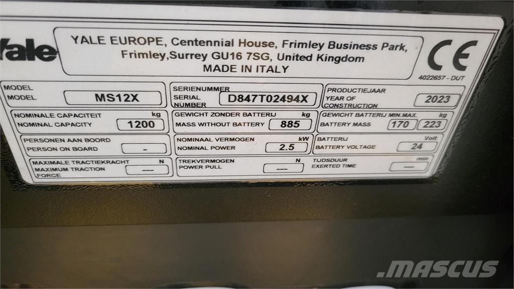 Yale MS12X 보행식 리치 지게차