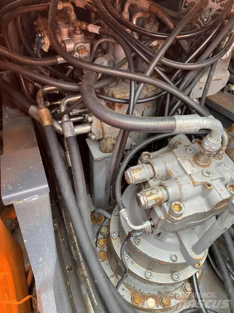 Hitachi ZX 210 대형 굴삭기 29톤 이상