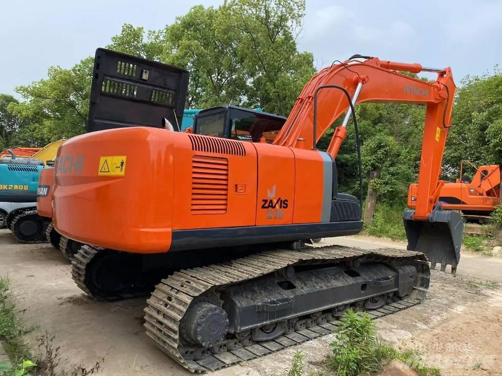 Hitachi ZX 210 대형 굴삭기 29톤 이상
