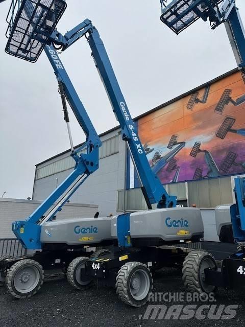 Genie S-45XC 견인식 전동이동 리프트