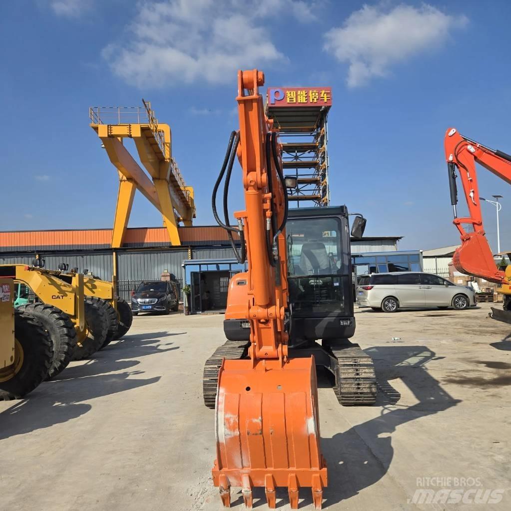 Doosan DX 60-9C 소형 굴삭기 7톤 미만