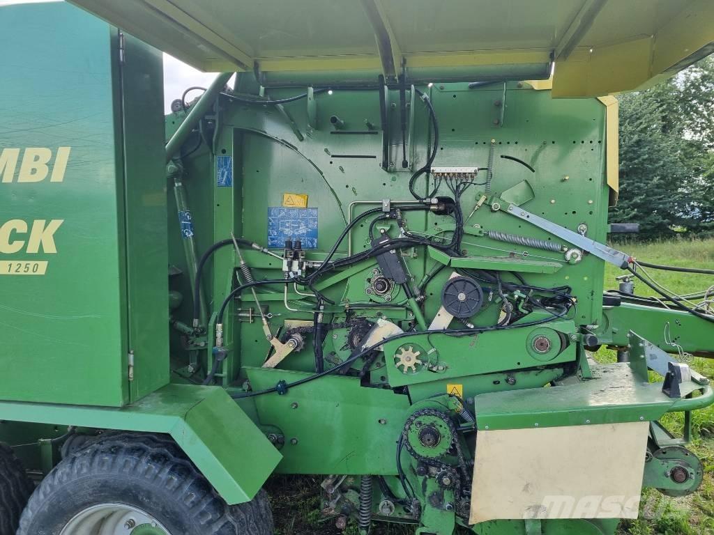 Krone Comprima F125 원형 곤포기