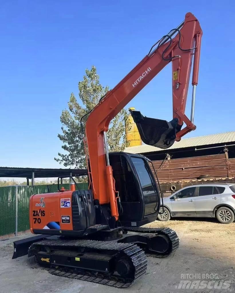 Hitachi 70 대형 굴삭기 29톤 이상