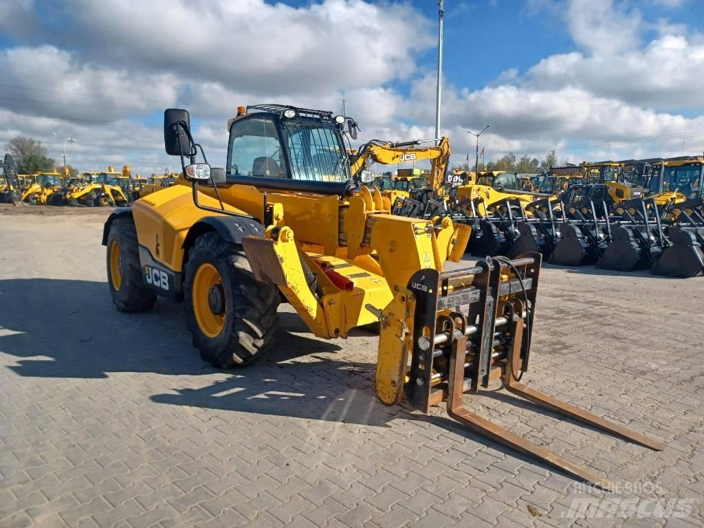 JCB 535-125 텔러 핸들러