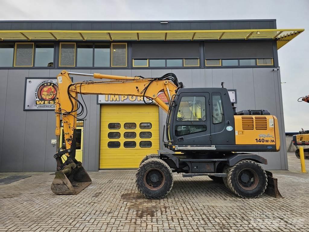 Hyundai R140W-7A  휠 굴삭기