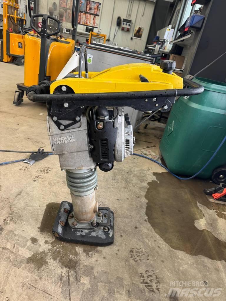 Wacker Neuson BS50-2 탬퍼