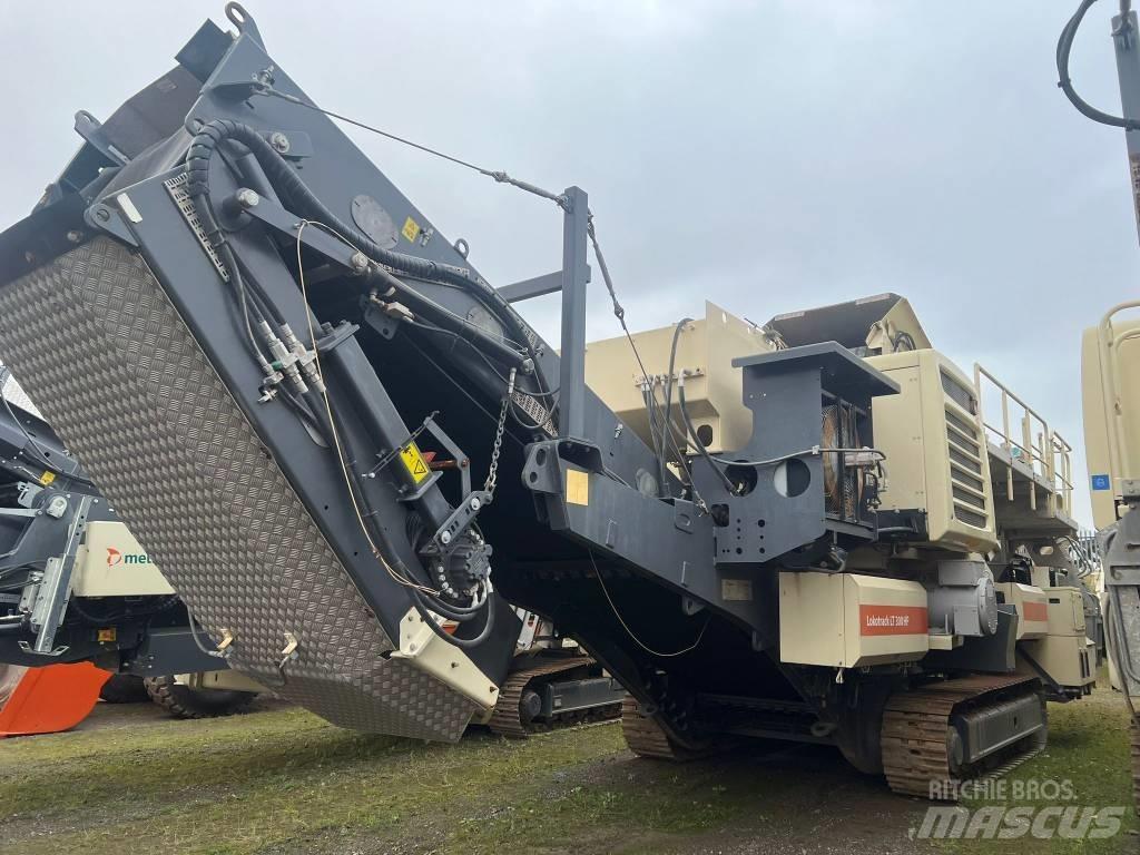 Metso LT 300 HP 이동식 분쇄기