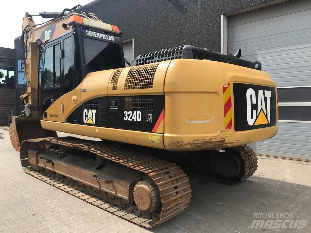 CAT 324D 대형 굴삭기 29톤 이상