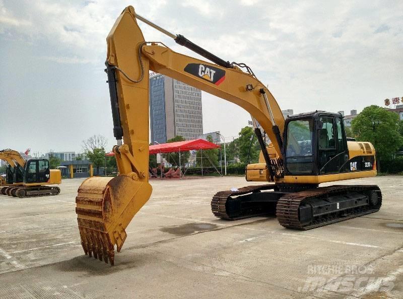 CAT 323 대형 굴삭기 29톤 이상
