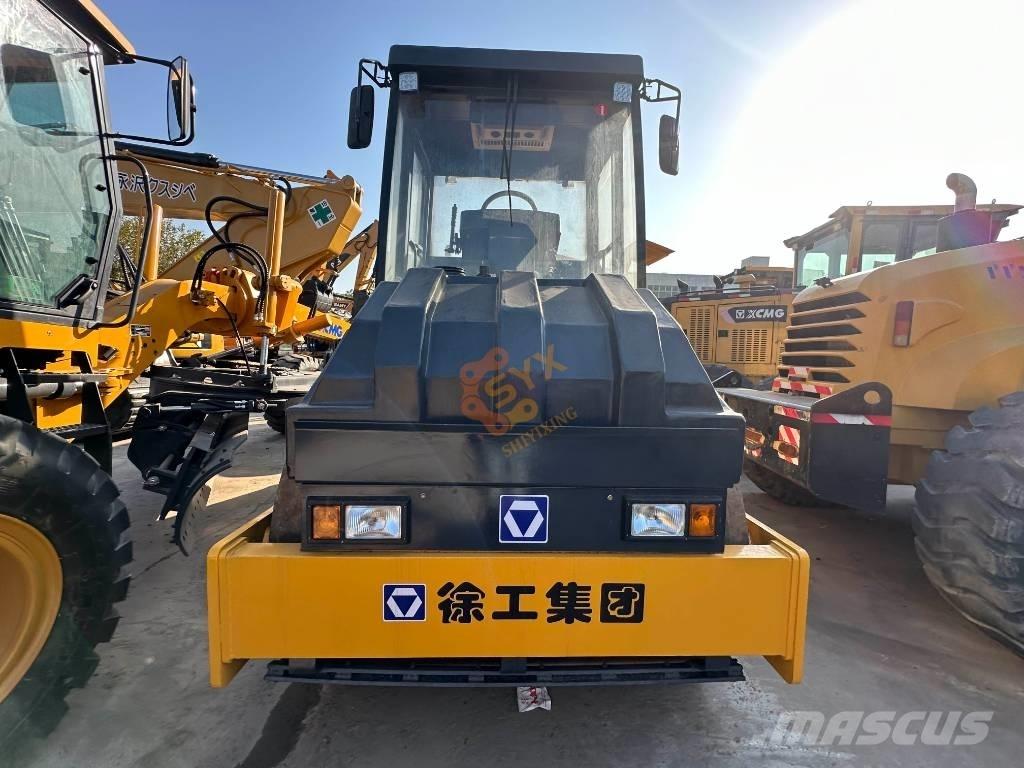 XCMG XD 103 토양 다짐기