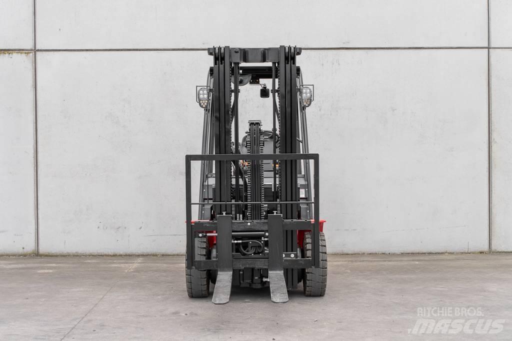 Manitou ME 425 전동 지게차