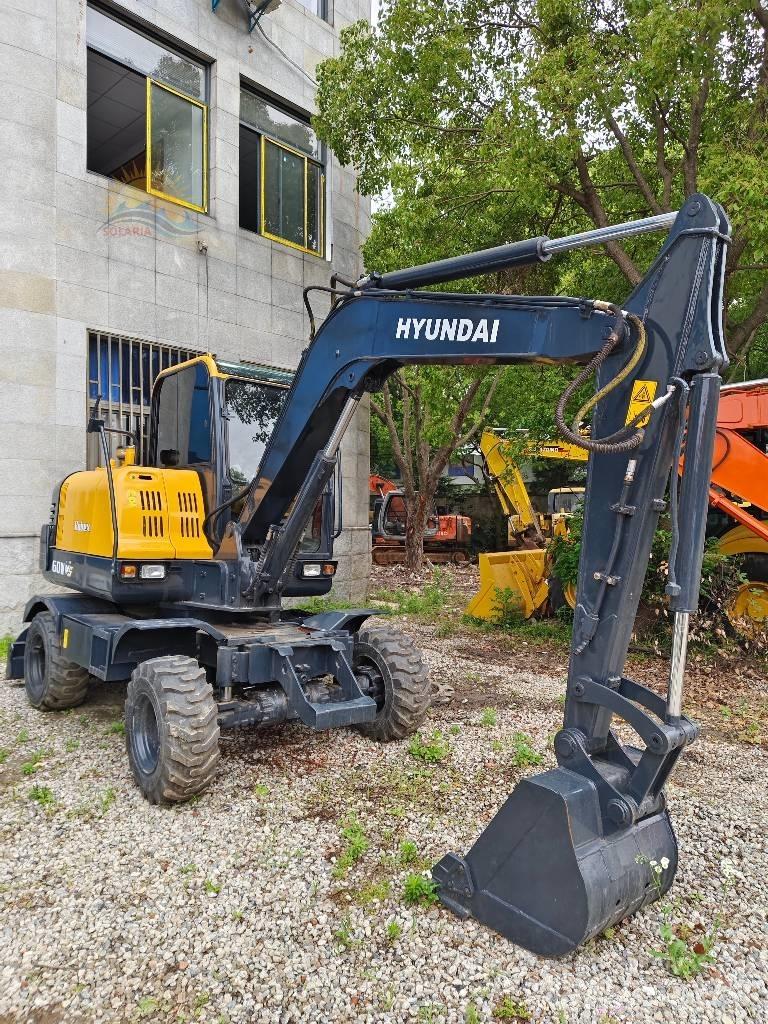 Hyundai R 60W  휠 굴삭기