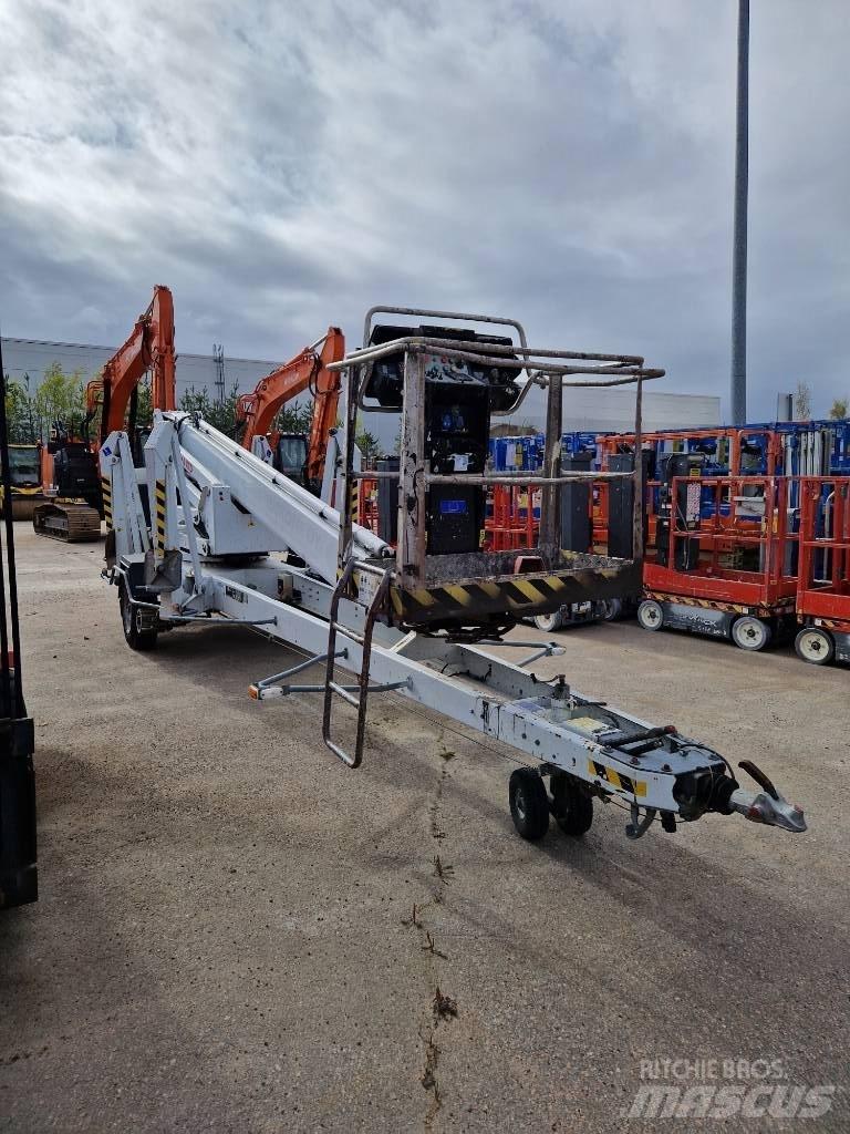 Dino 260 XTD 트레일러 탑재 고소작업대