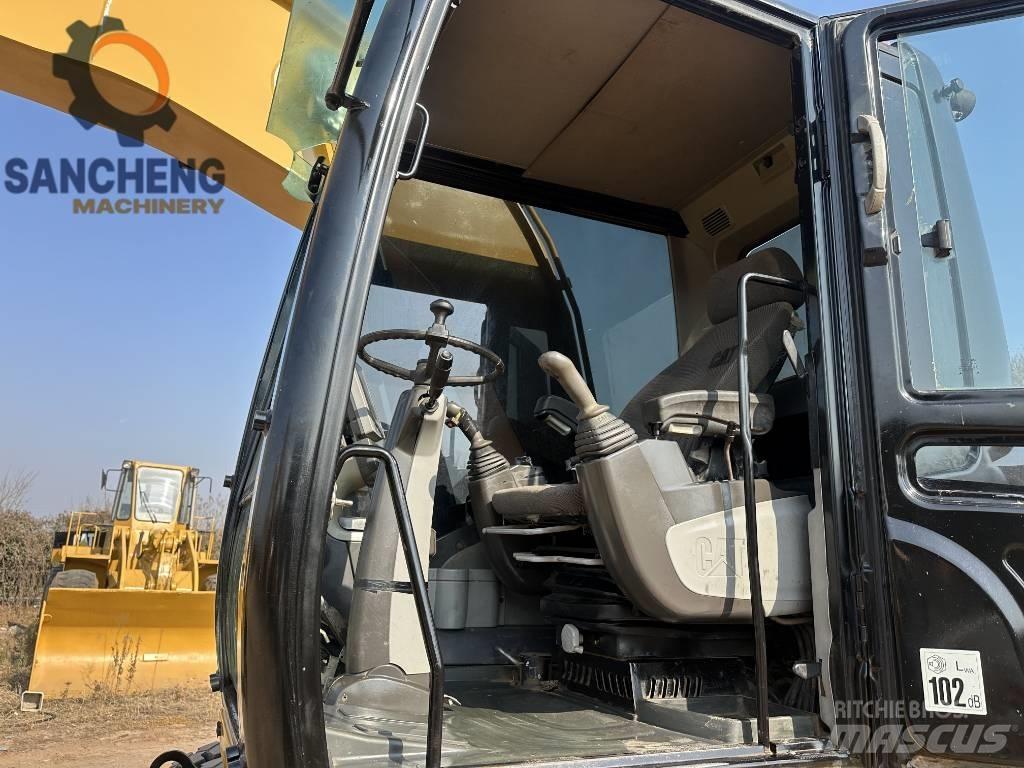 CAT M320D  휠 굴삭기
