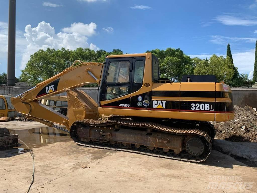 CAT 320BL 대형 굴삭기 29톤 이상