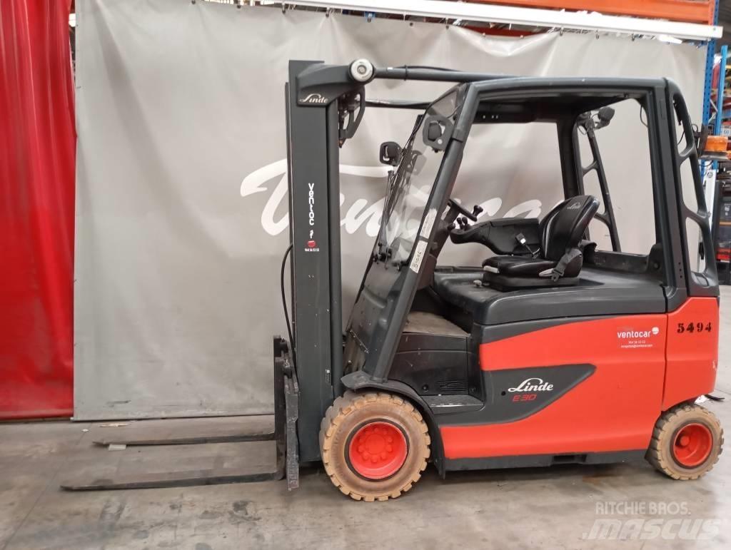 Linde E 30 전동 지게차