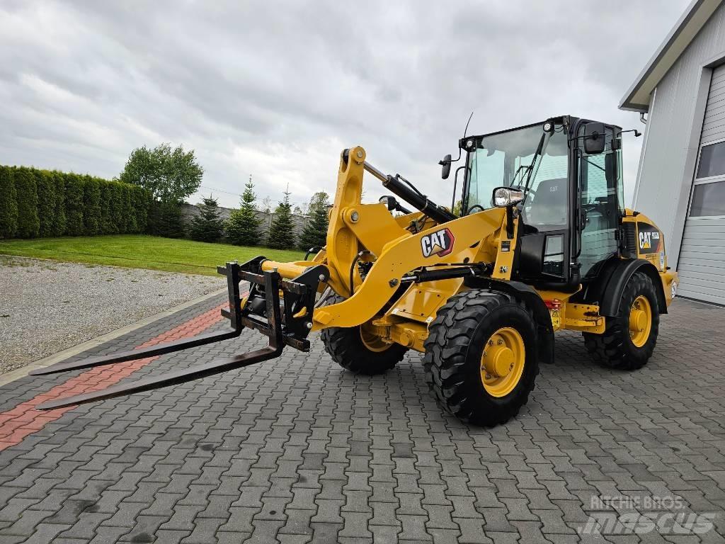 CAT 906 M  휠로우더