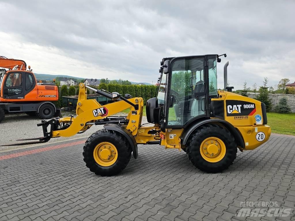 CAT 906 M  휠로우더