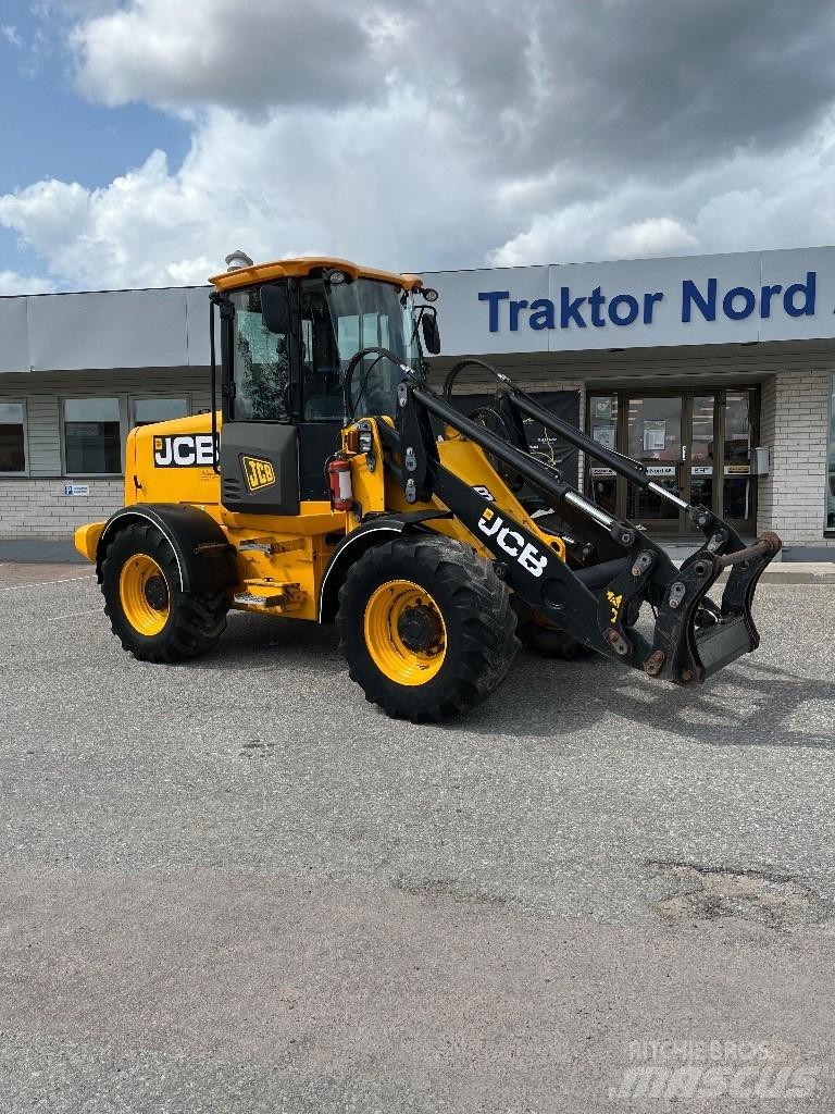 JCB 411 HT 6400 Tim  휠로우더