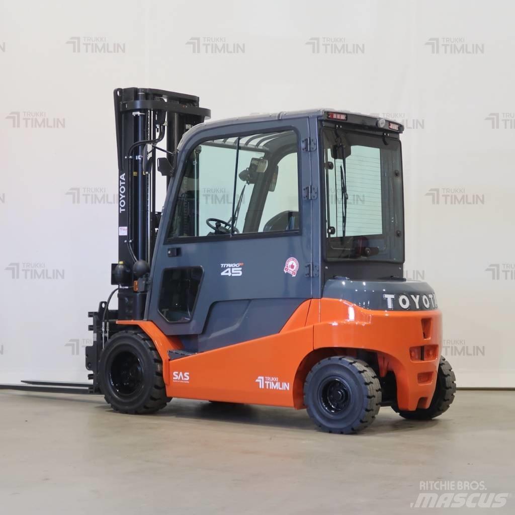 Toyota 8FBMT45 전동 지게차