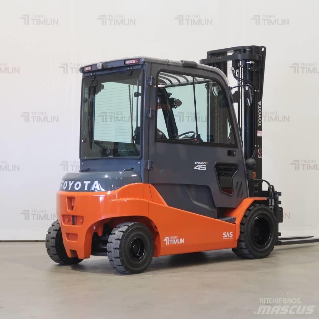 Toyota 8FBMT45 전동 지게차