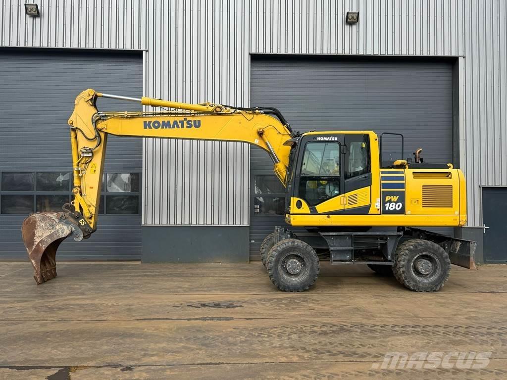 Komatsu PW180-11  휠 굴삭기