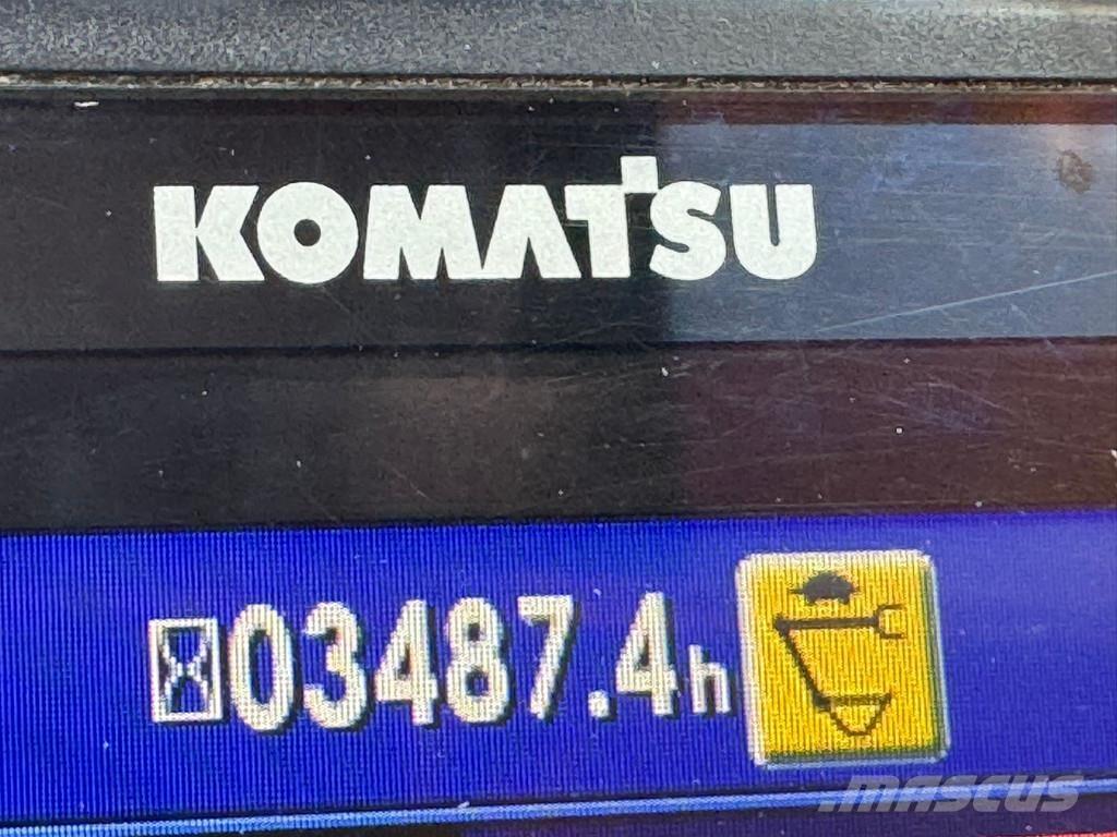 Komatsu PW180-11  휠 굴삭기