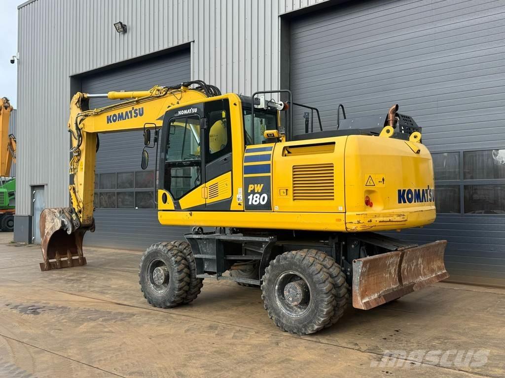 Komatsu PW180-11  휠 굴삭기