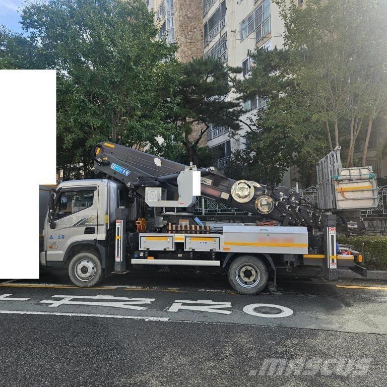 Horyong SKY320 트럭 탑재 고소작업대