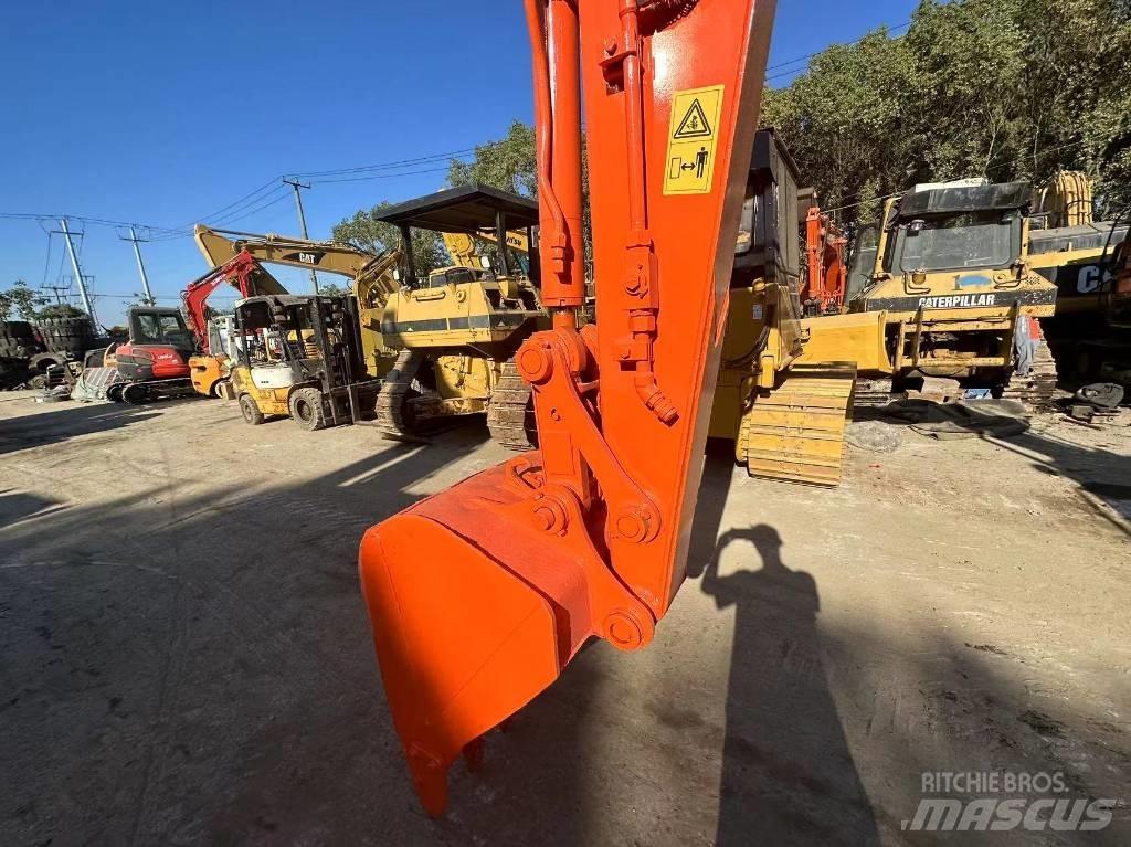 Hitachi ZX 75 대형 굴삭기 29톤 이상