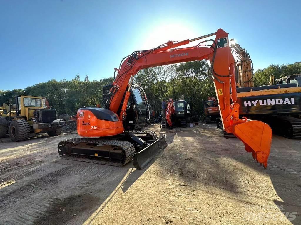 Hitachi ZX 75 대형 굴삭기 29톤 이상