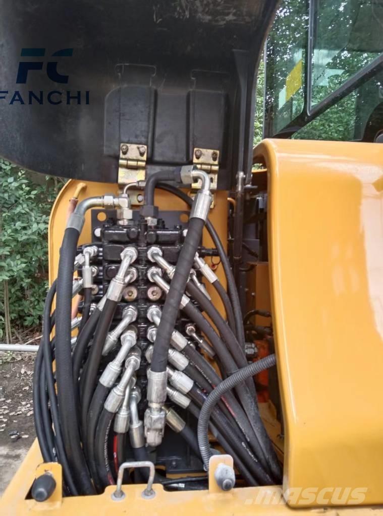 XCMG XE 60 DA 대형 굴삭기 29톤 이상