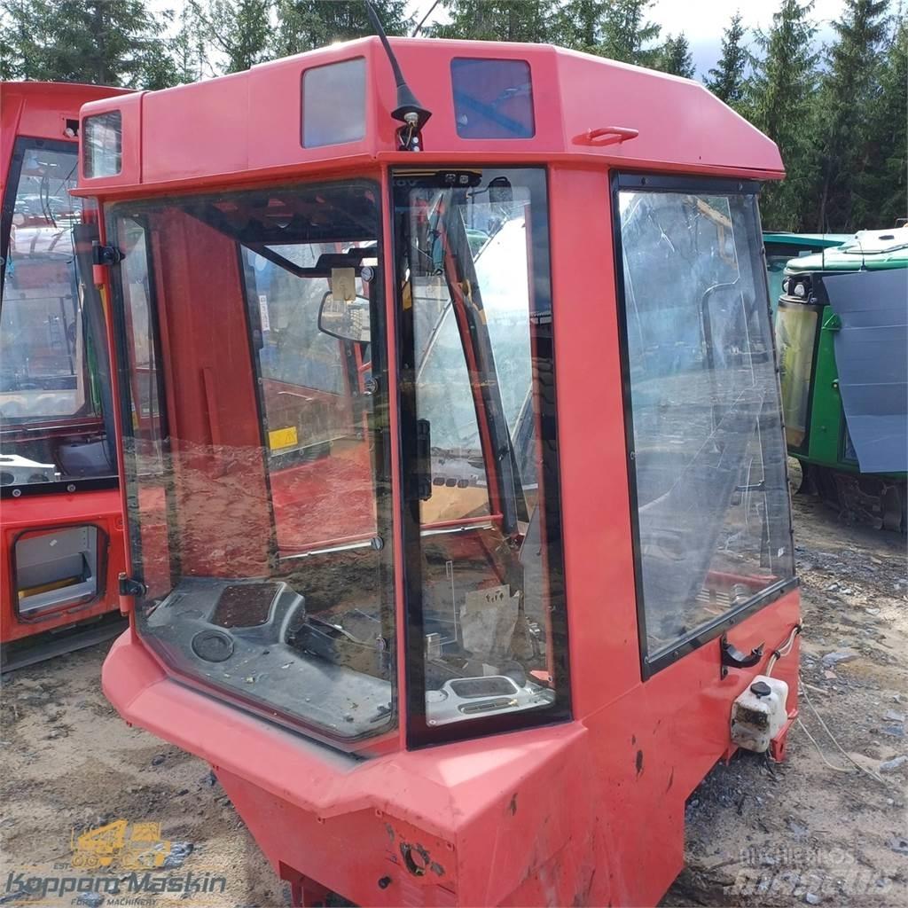 Valmet 941 캐빈 및 인테리어