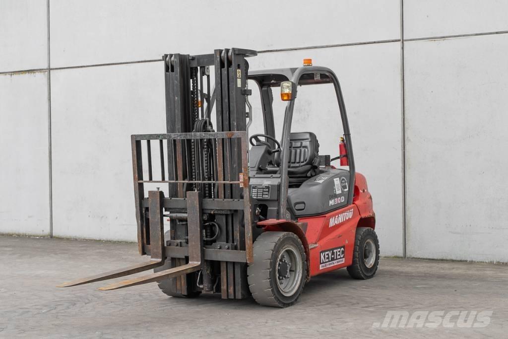 Manitou MI 30 D 디젤 지게차