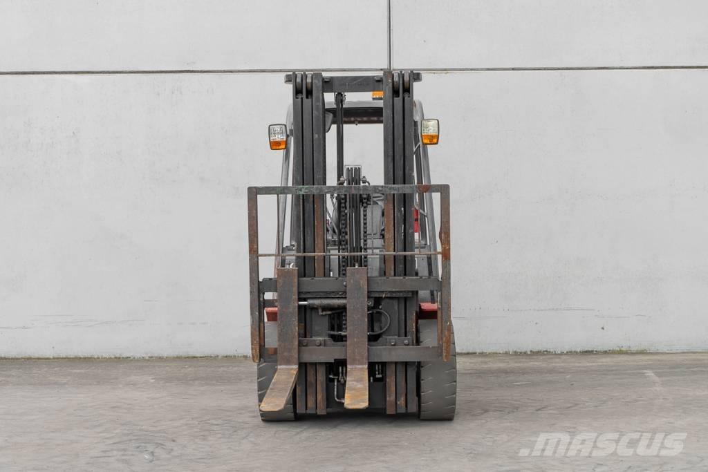 Manitou MI 30 D 디젤 지게차