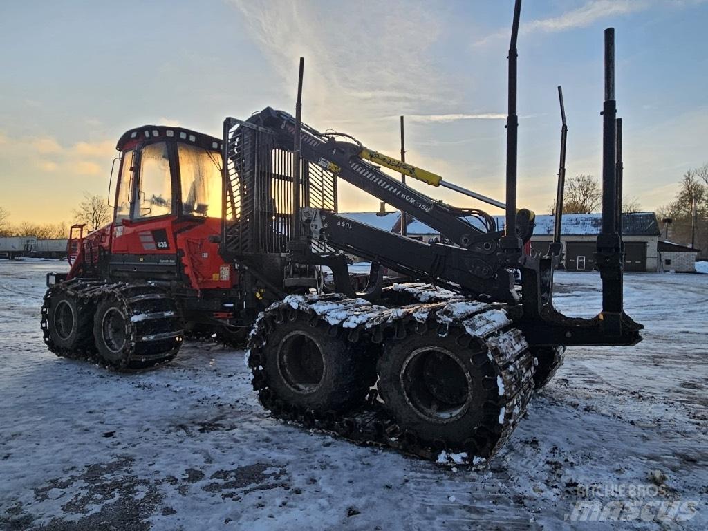 Komatsu 835 원목 포워더