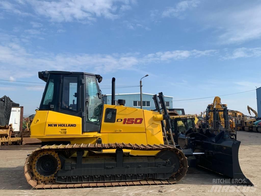 New Holland D 150 크롤러 도저