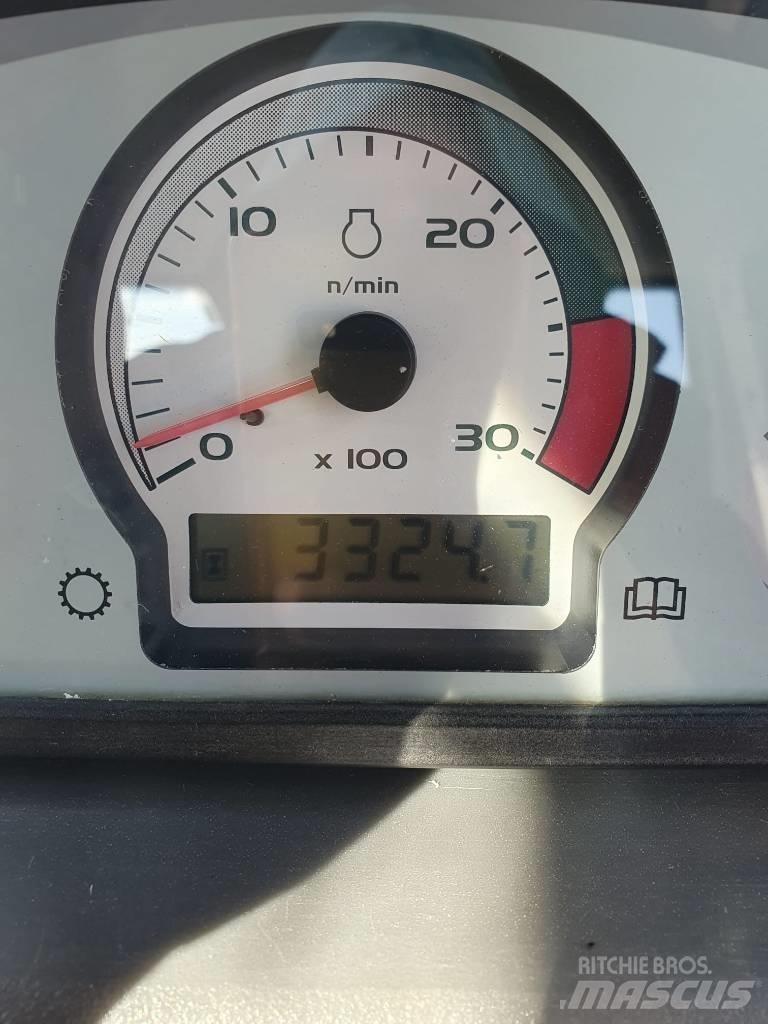 New Holland D 150 크롤러 도저