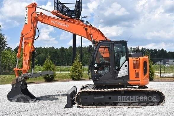Hitachi ZX 135 대형 굴삭기 29톤 이상