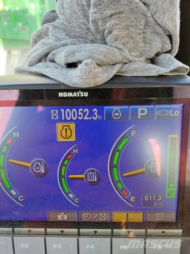 Komatsu PC 210 LC-10 대형 굴삭기 29톤 이상